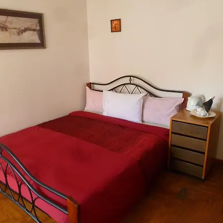 Seven Fridays Gasthof