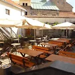 Vendégház Seven Fridays *